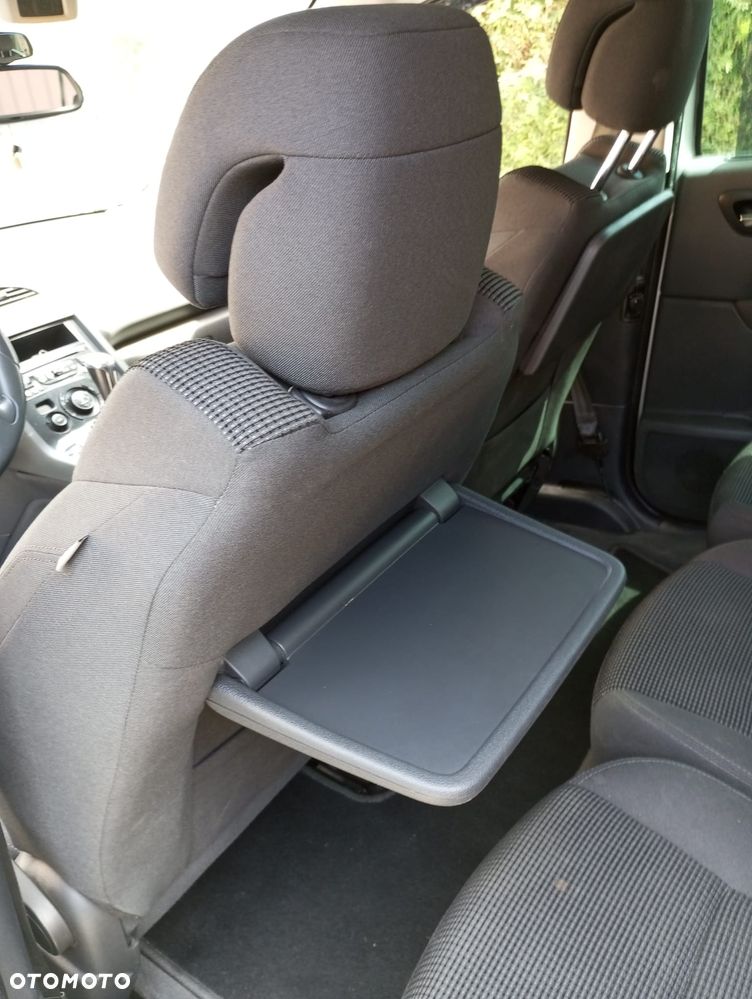 Peugeot 5008 2.0 HDi Business Line 7os - 11