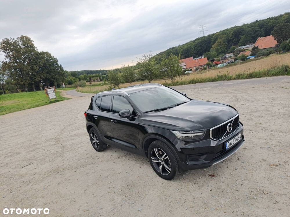 Volvo XC 40 T5 AWD Momentum - 1