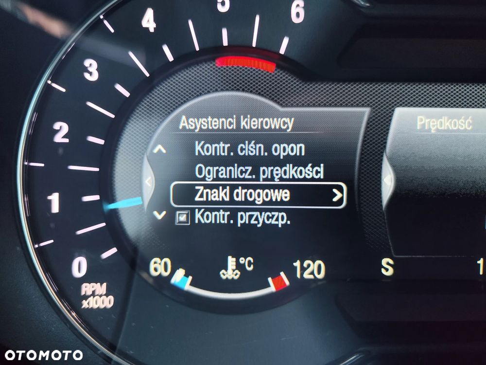 Ford S-Max 2.0 EcoBlue Titanium - 17