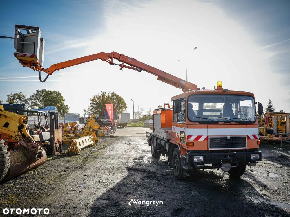 MAN MAN 14.170F Podnośnik koszowy - pojazd dwudrogowy do obsługi sieci trakcyjnej - 35