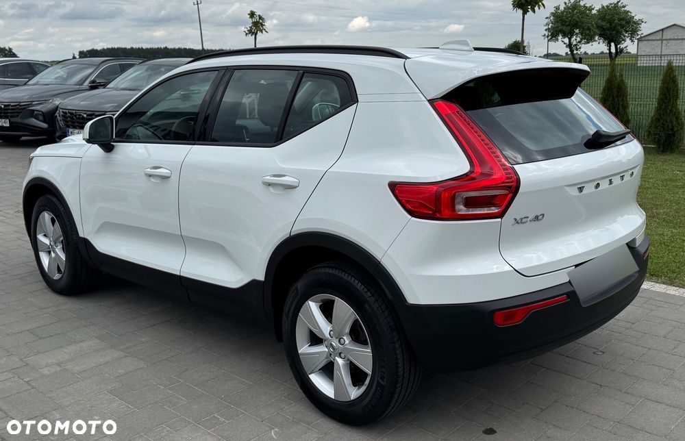 Volvo XC 40 T3 Momentum - 6
