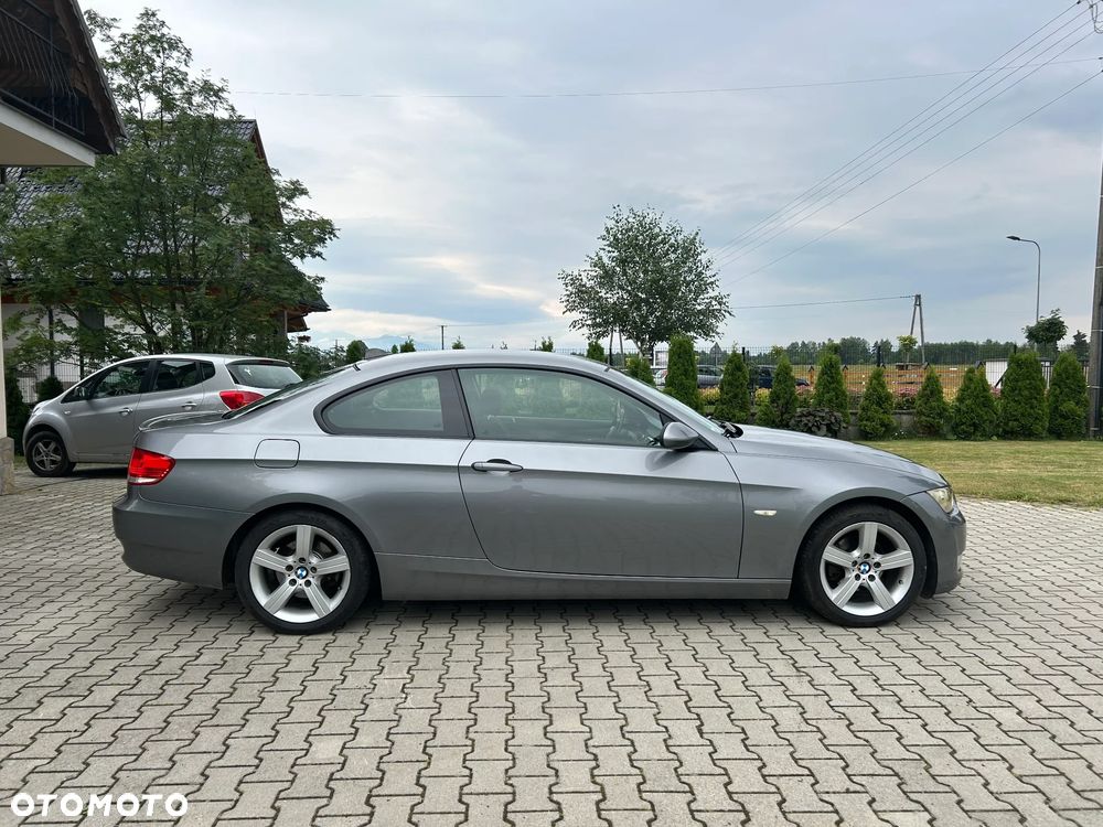 BMW Seria 3 320i - 9