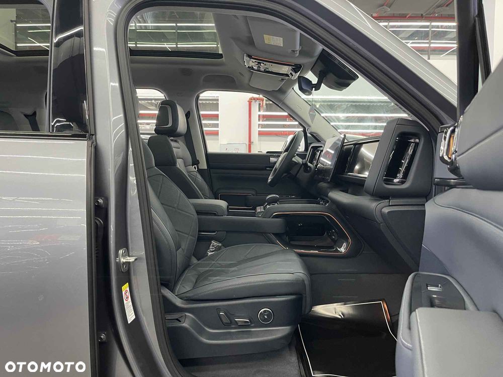 BYD Leopard 5 - 6