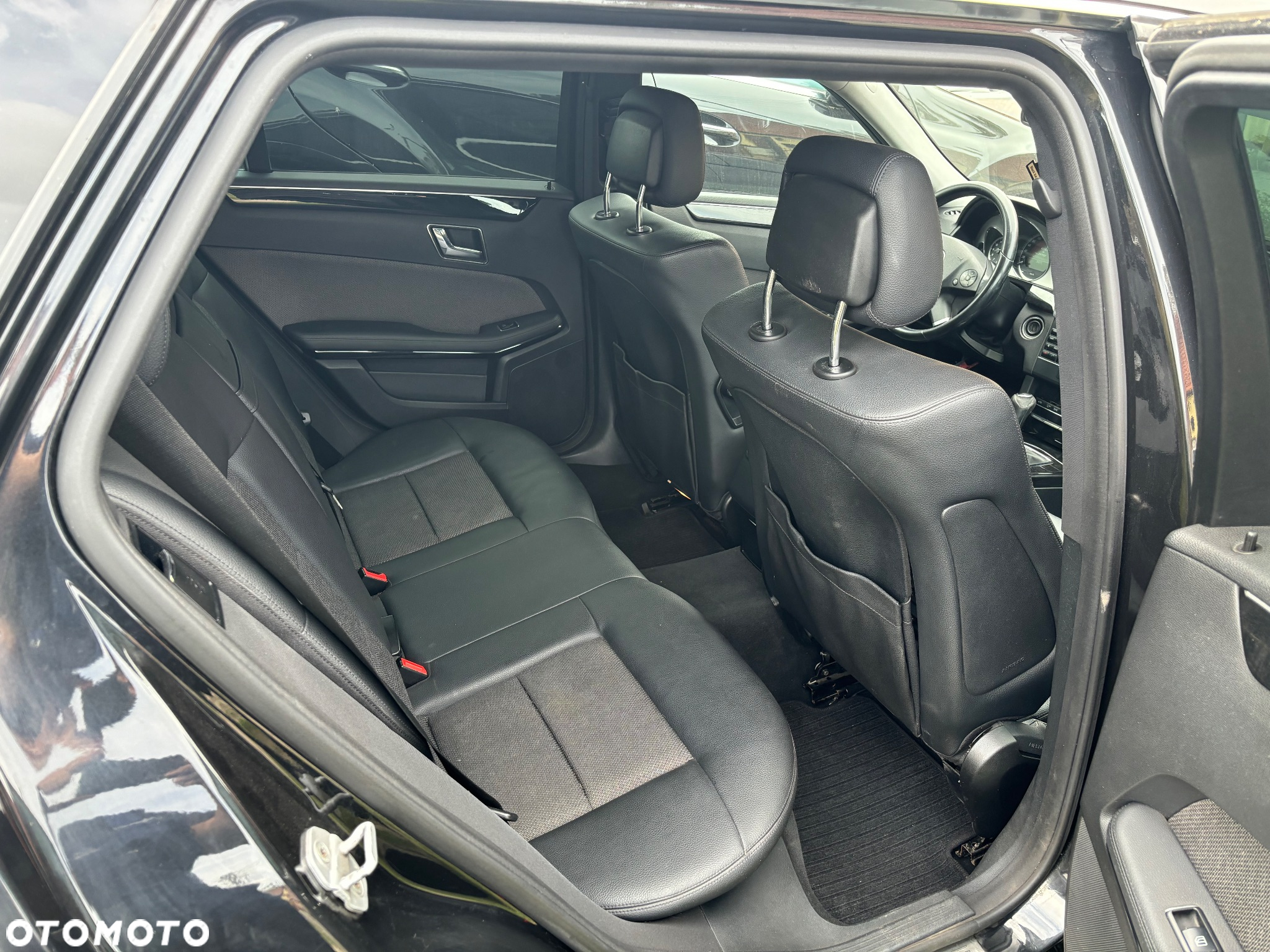 Mercedes-Benz Klasa E 200 CDI BlueEff - 5