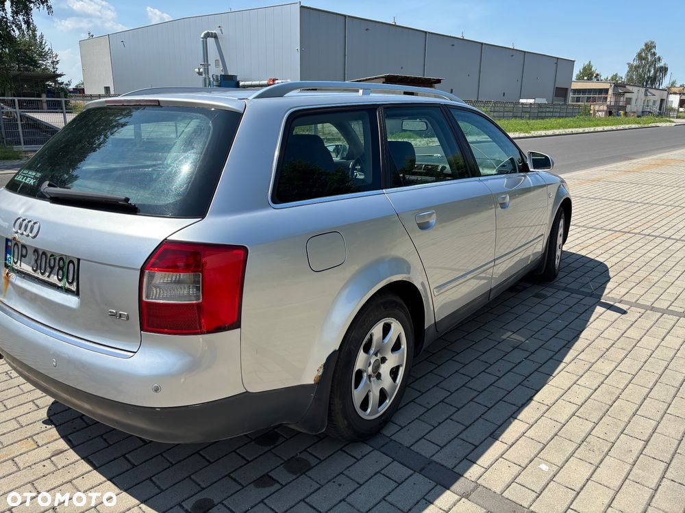 Audi A4 Avant - 4