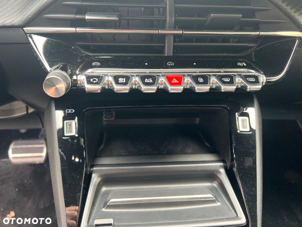 Peugeot 2008 1.2 PureTech GT S&S EAT8 - 18