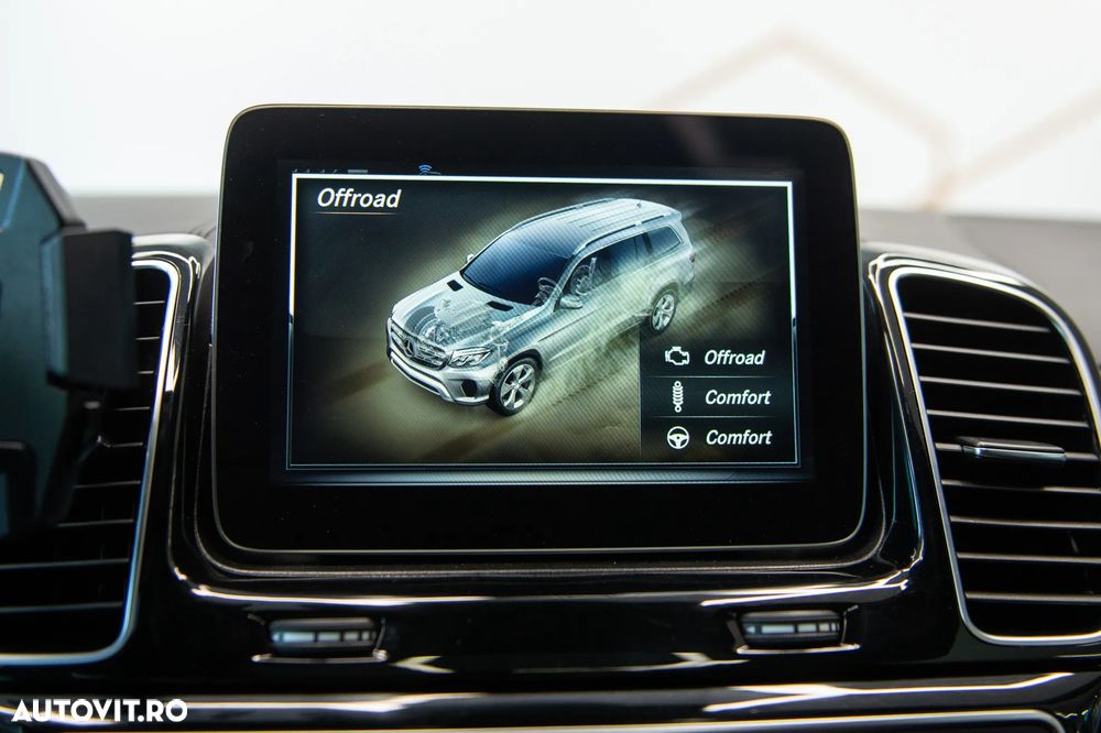 Mercedes-Benz GLS 350 d 4MATIC 9G-TRONIC AMG Line - 25
