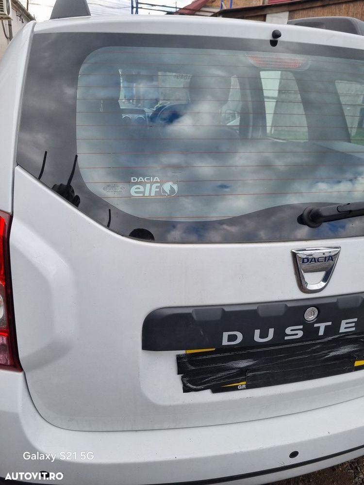 Haion Cu Luneta Dacia Duster Facelift 2013 - 2018 SUV 4 Usi Blanc Glacier 369 (1384) - 2