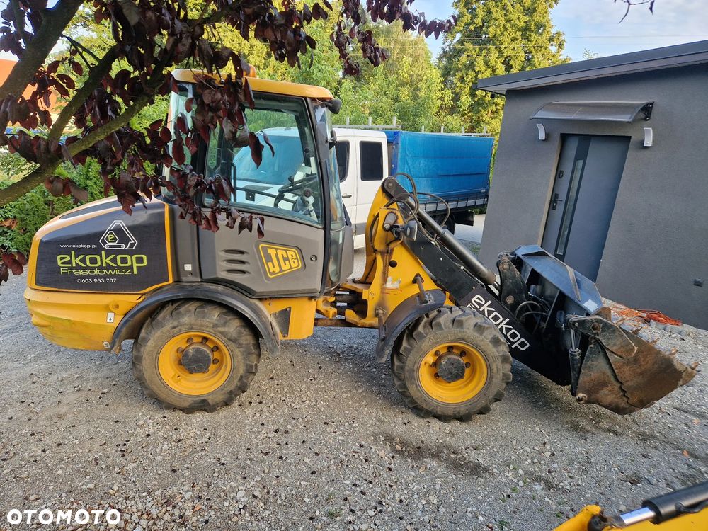 JCB 406 - 6
