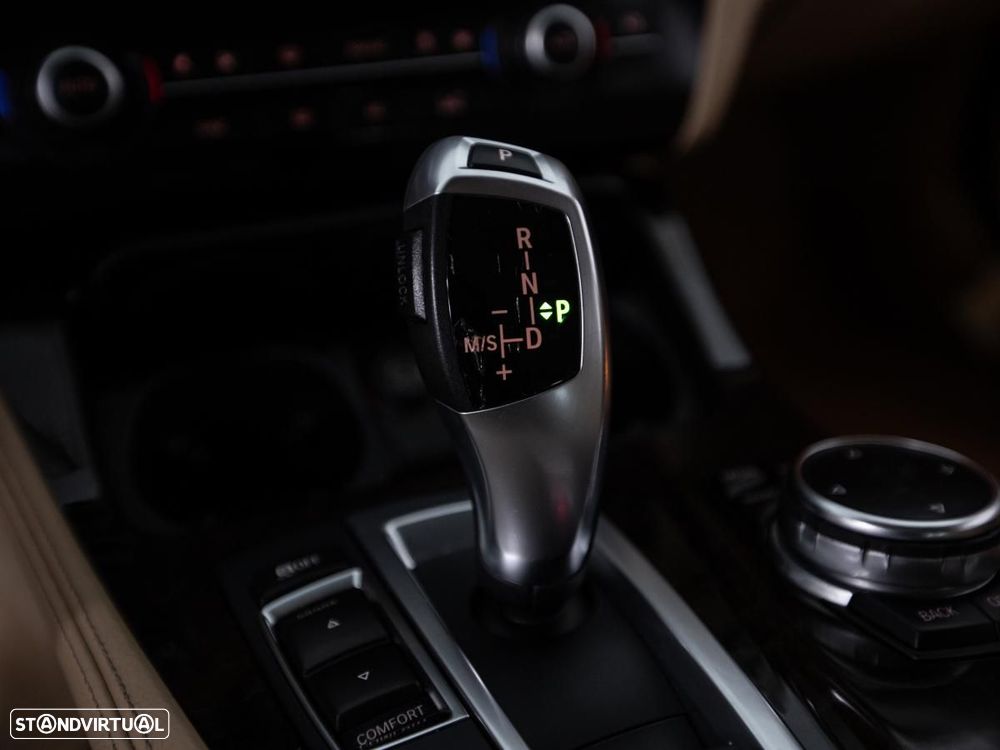 BMW 520 - 21