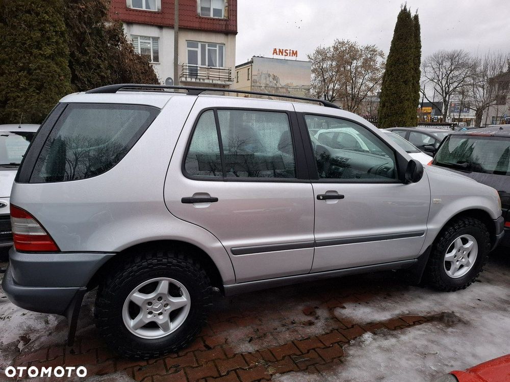 Mercedes-Benz ML 320 - 10