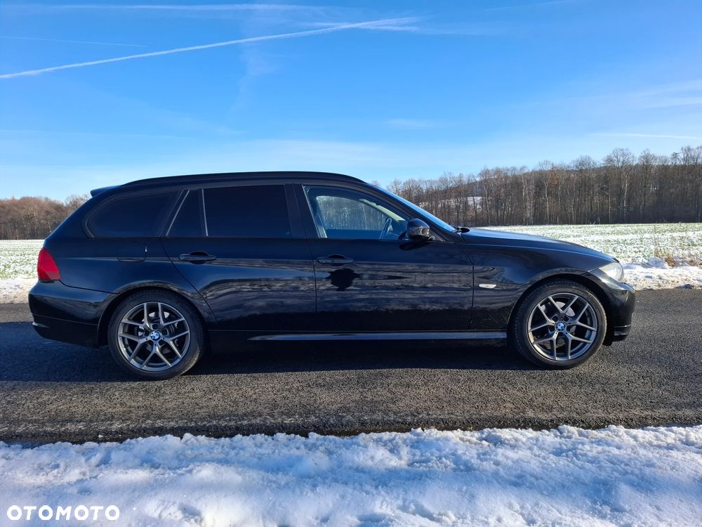 BMW Seria 3 318d - 5