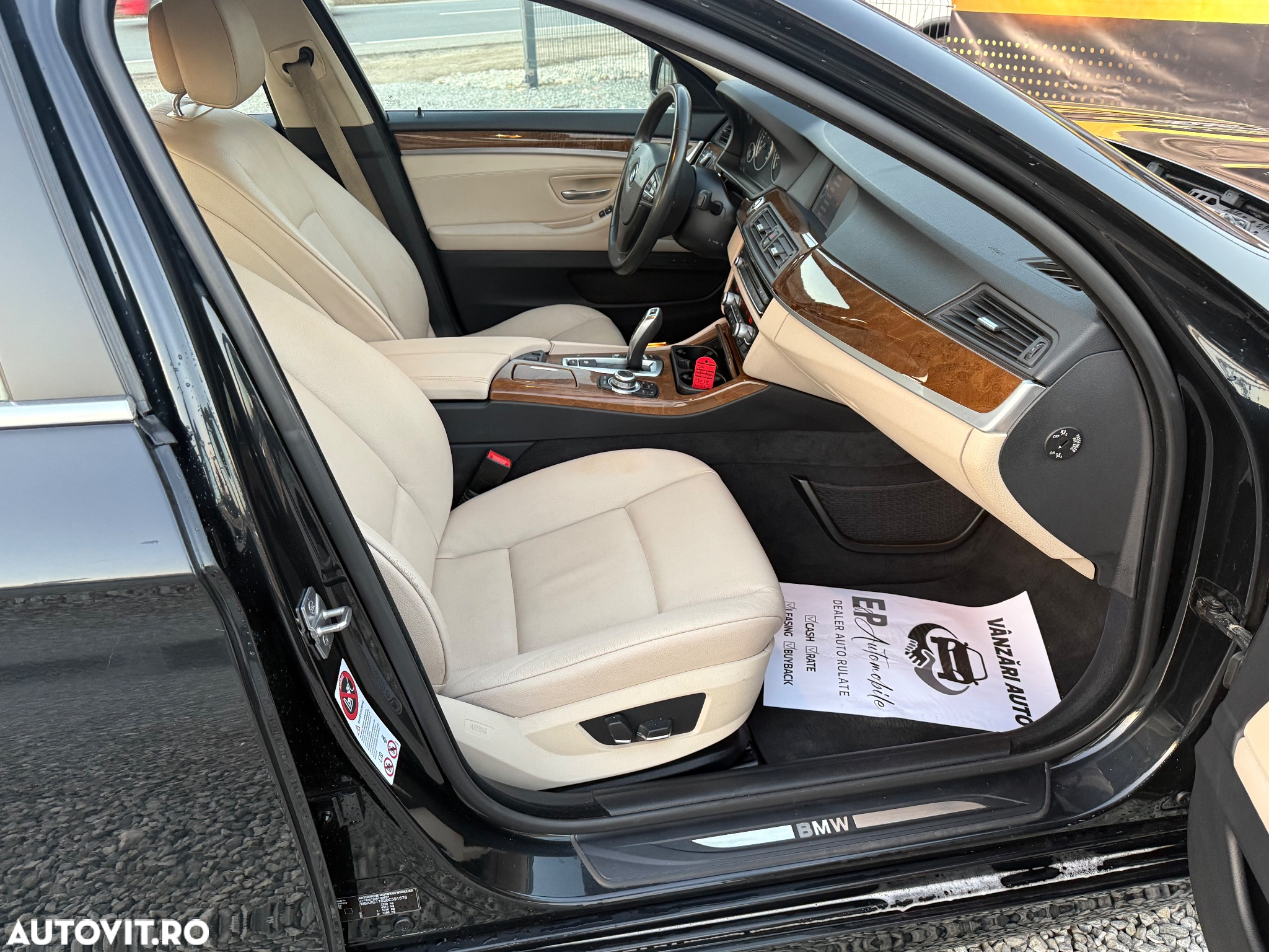 BMW Seria 5 520i Aut. Modern Line - 13