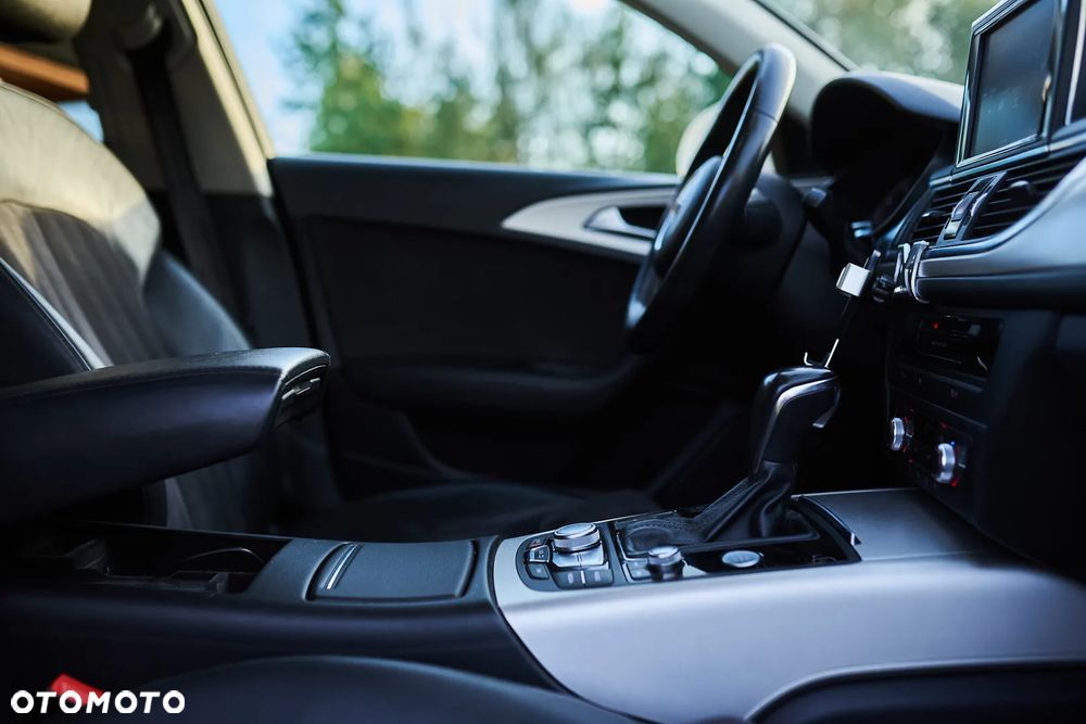 Audi A6 Avant - 16