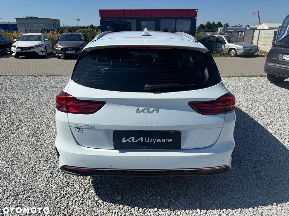 Kia Ceed 1.5 T-GDI M - 6