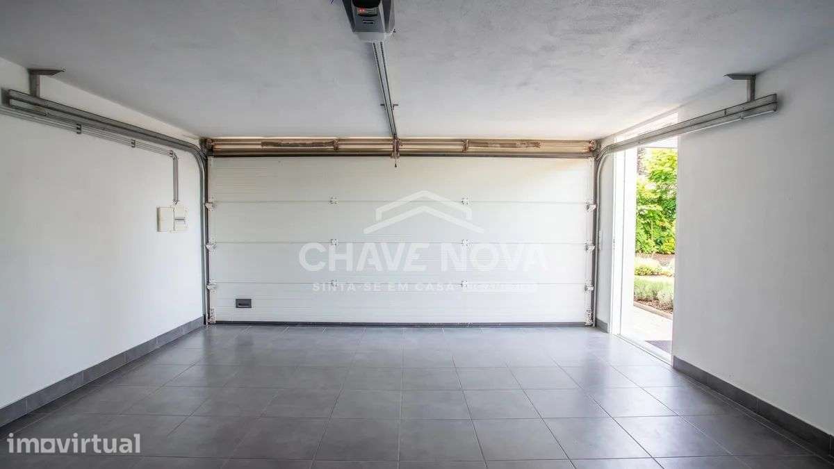 Moradia Triplex V3 em Serzedo Vila Nova de Gaia SD/04664/CO - Grande imagem: 3/32