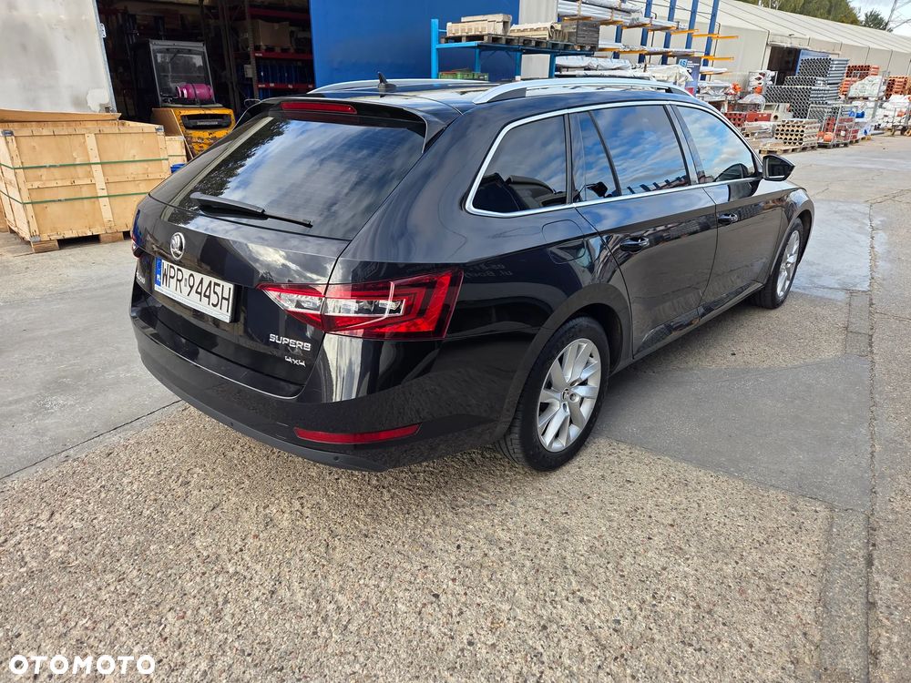 Skoda Superb 2.0 TDI 4x4 Style DSG - 5