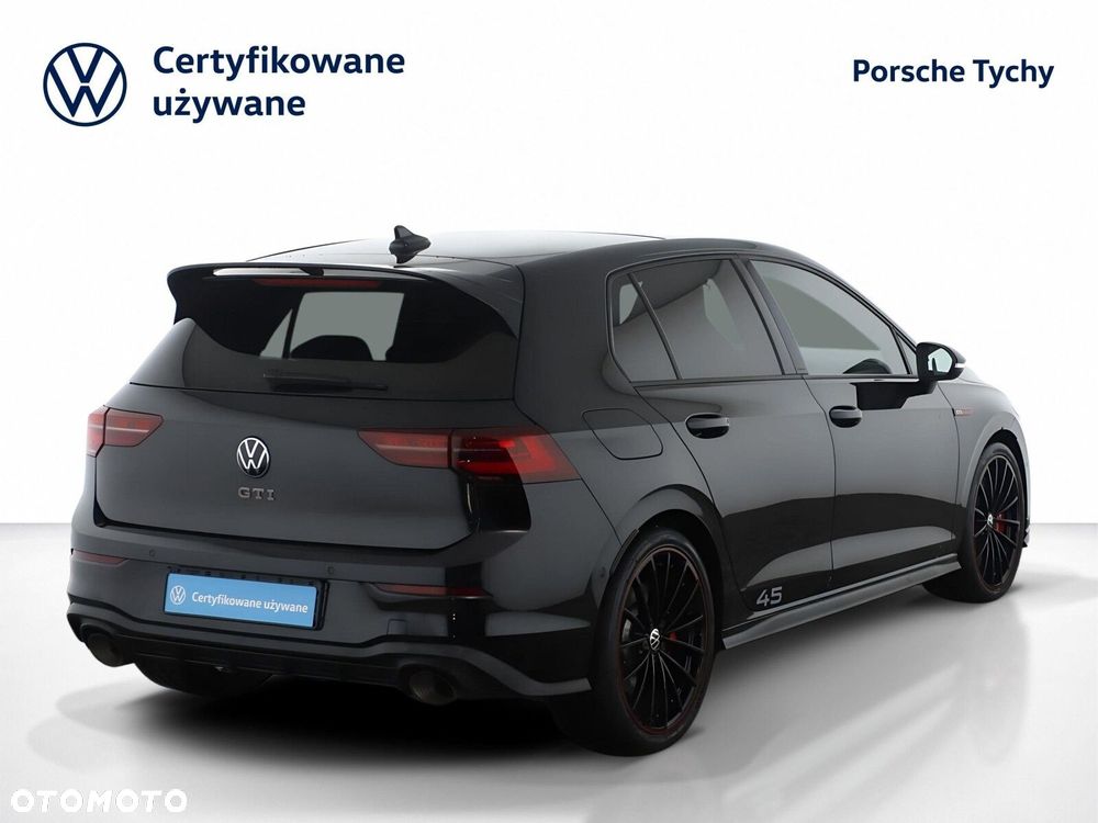 Volkswagen Golf - 3