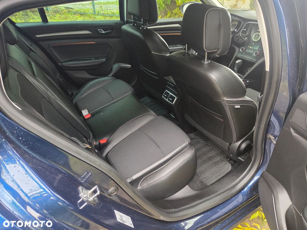 Renault Megane ENERGY TCe 130 EDC BOSE EDITION - 37