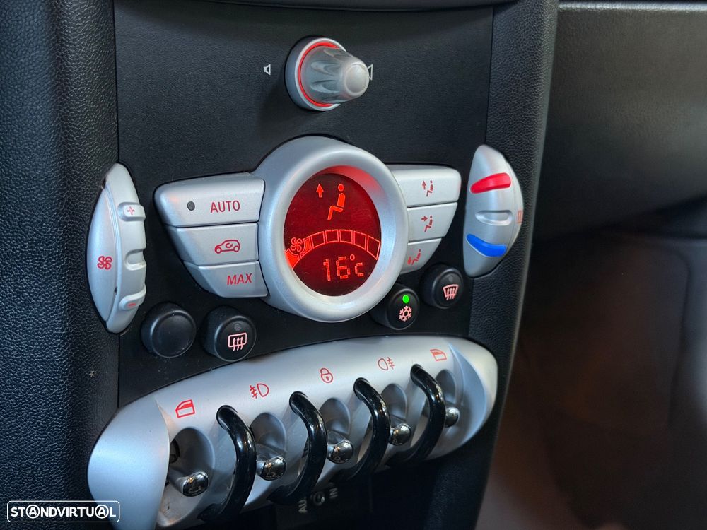 MINI 3 Portas One - 12