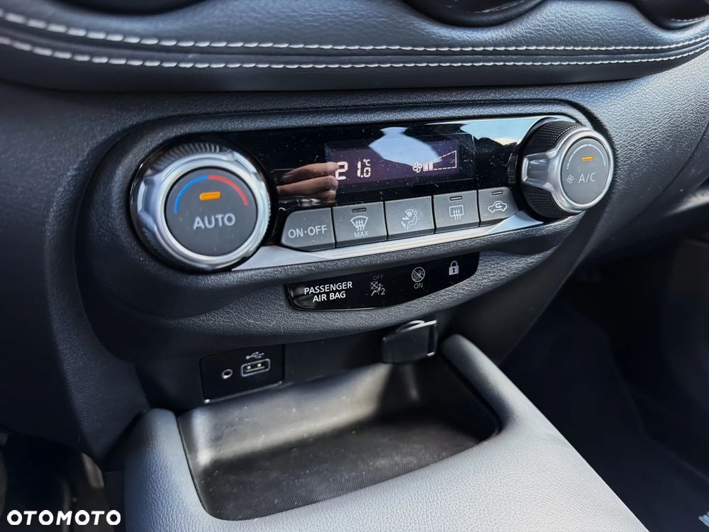 Nissan Juke 1.0 DIG-T N-Connecta - 27