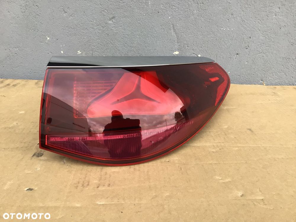 Lampa tylna prawa Mercedes E-klasa W214