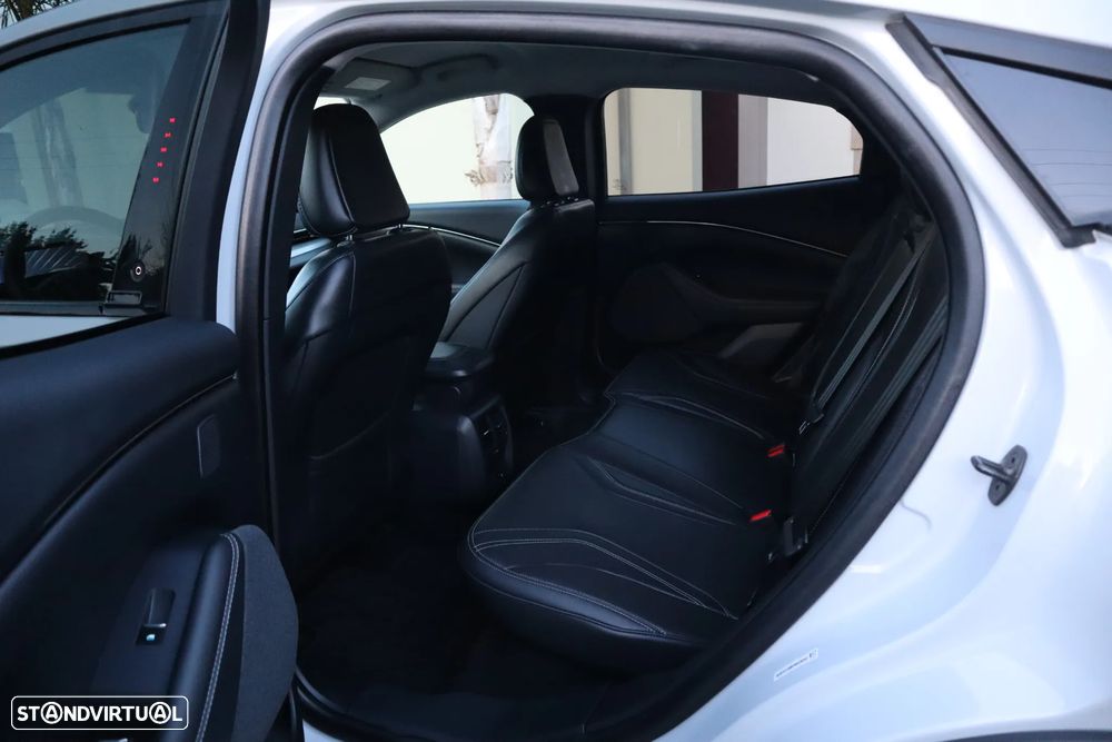 Ford Mustang Mach-E Standard - 28