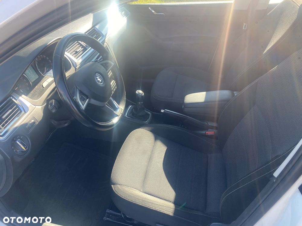 Skoda RAPID 1.6 TDI DPF Active Max - 11