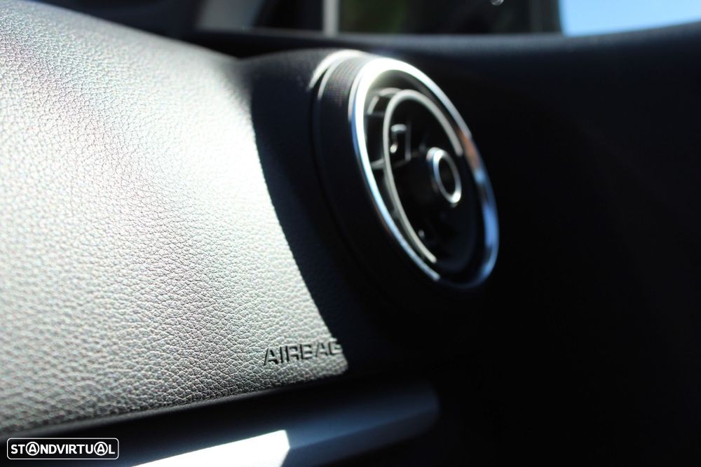 Audi A3 Sportback 30 TDI Design - 36