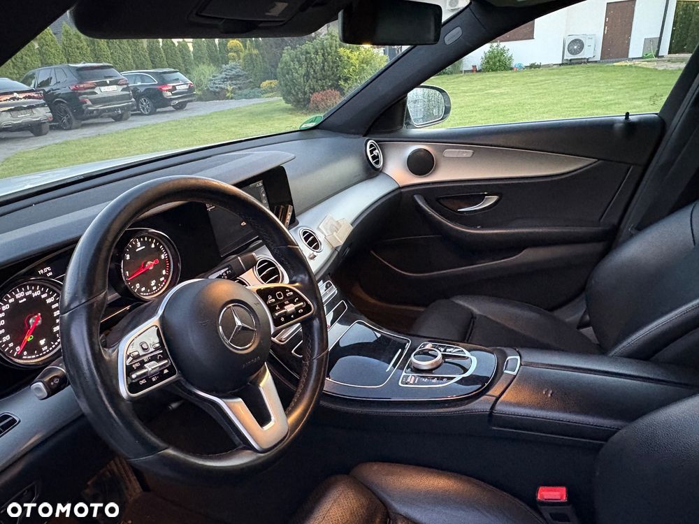 Mercedes-Benz Klasa E 220 d 9G-TRONIC Avantgarde - 20