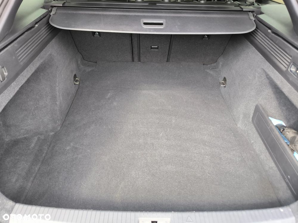 Volkswagen Arteon 2.0 TDI R-Line DSG - 12