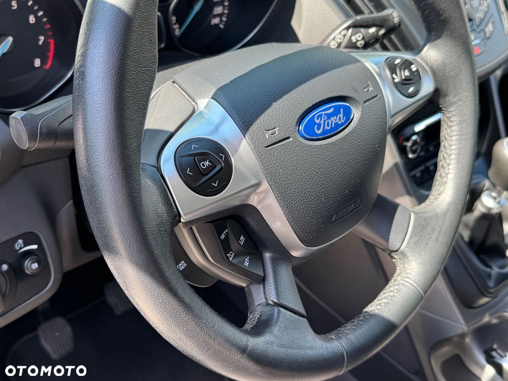 Ford Kuga 1.5 EcoBoost 2x4 SYNC - 11