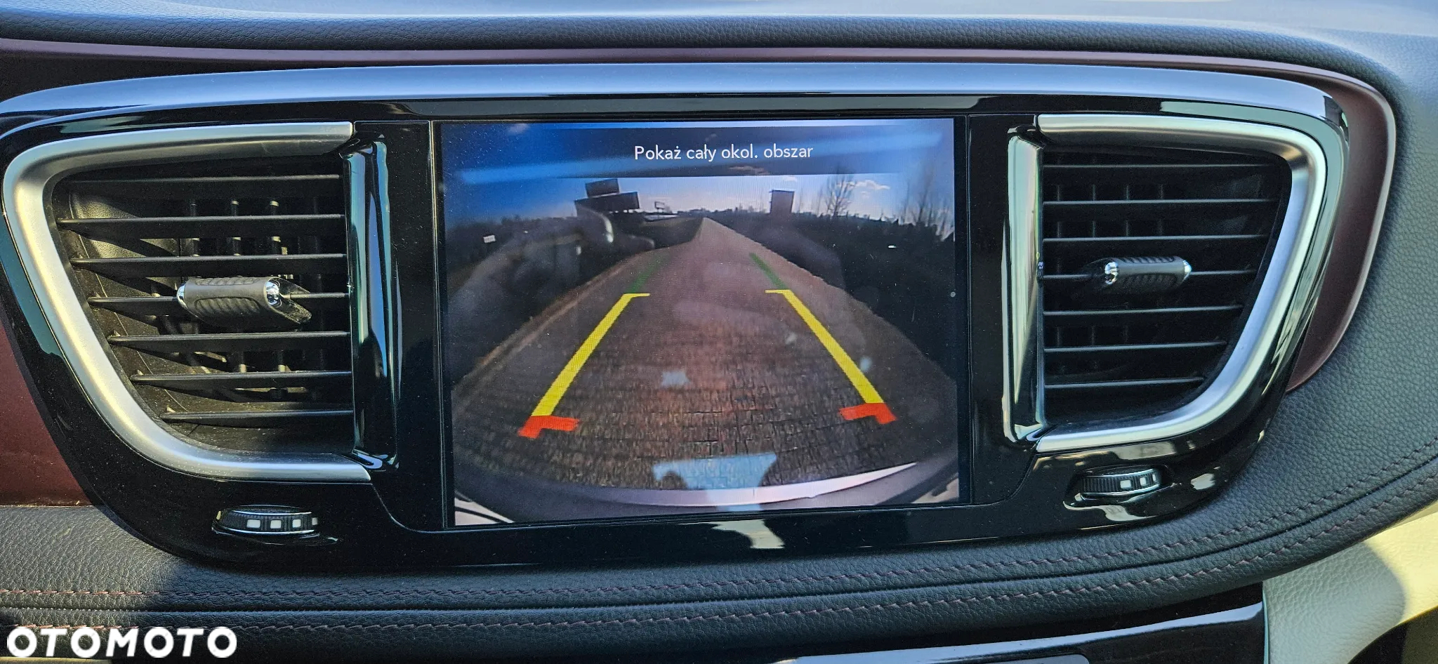 Chrysler Pacifica - 15