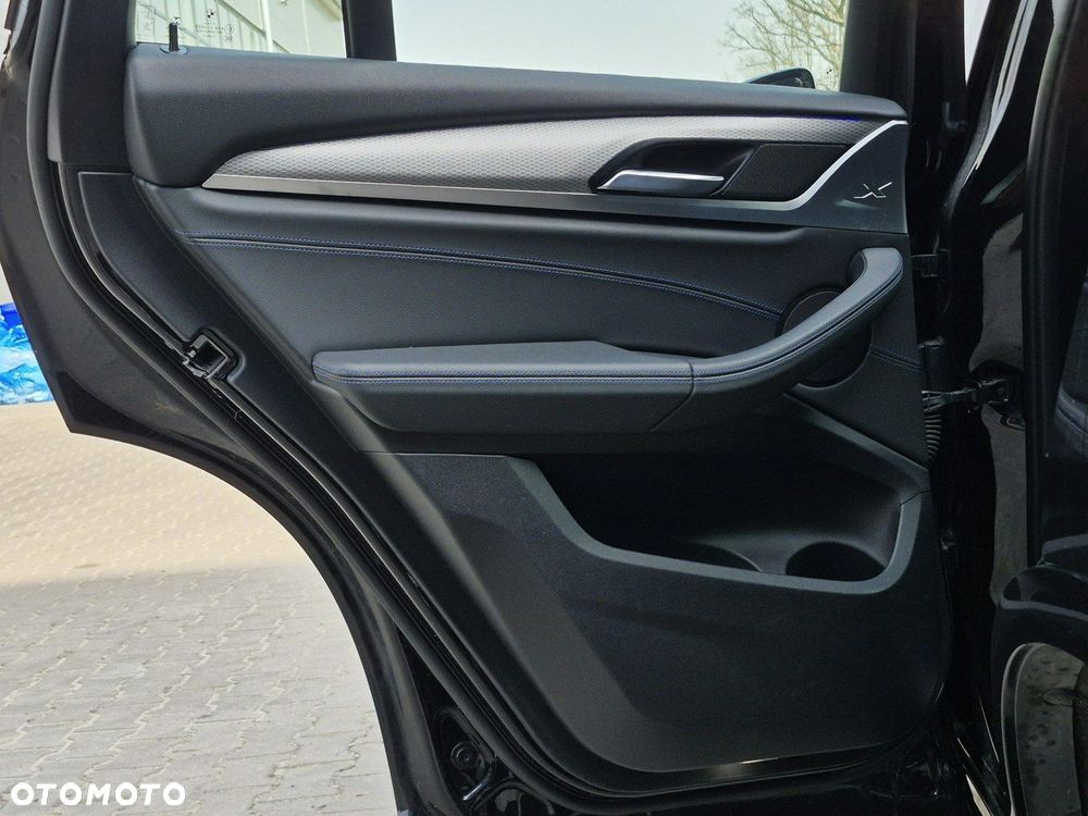 BMW X4 - 23