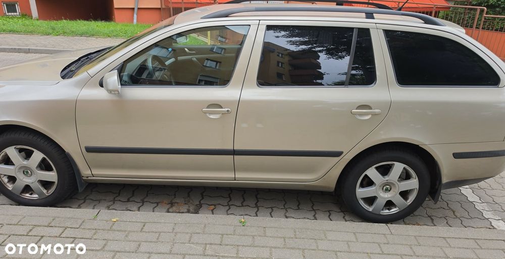 Skoda Octavia 1.6 Classic - 2
