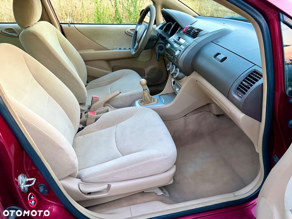 Honda City 1.4 Comfort - 30
