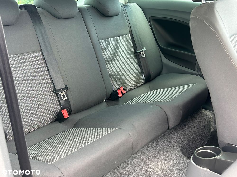 Seat Ibiza SC 1.4 16V Style - 28