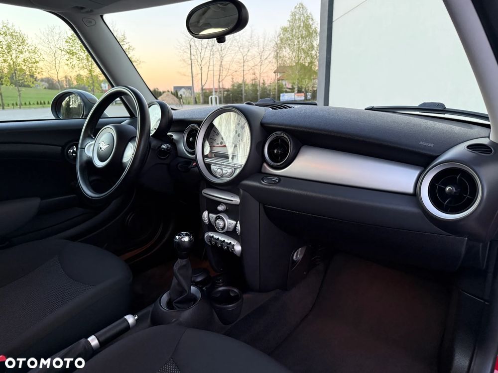 MINI Cooper - 25