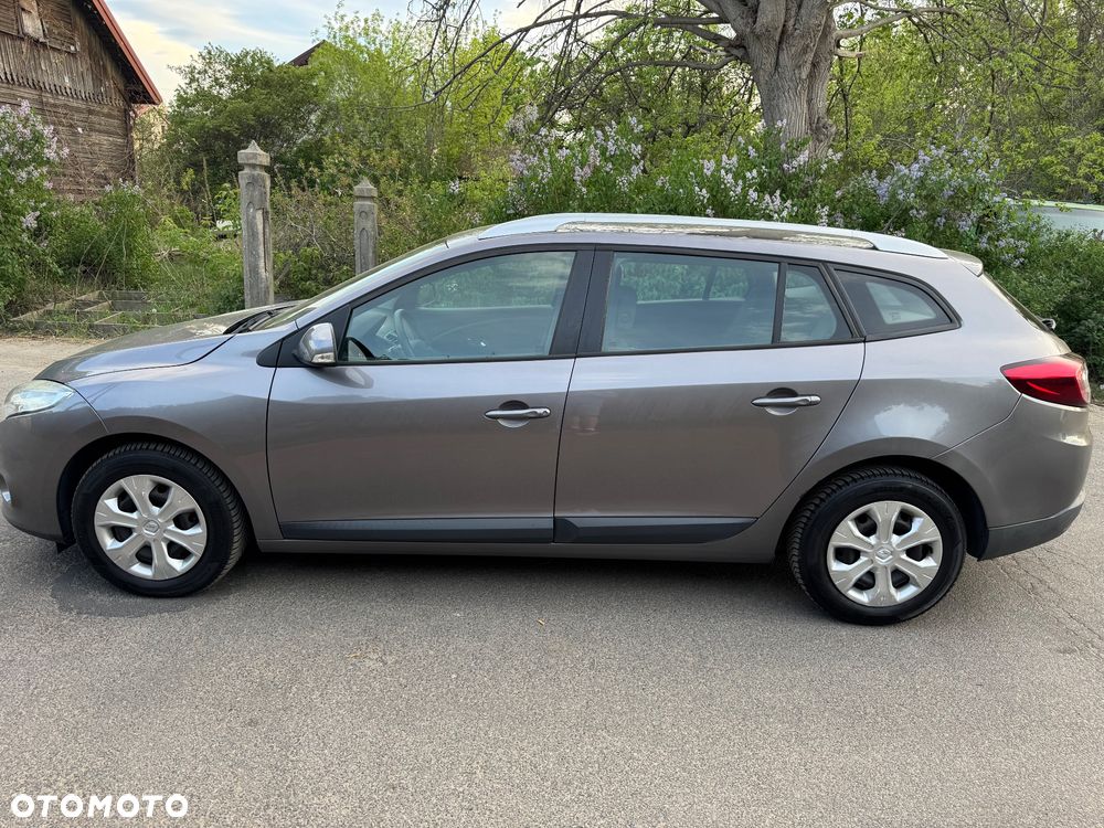 Renault Megane ENERGY dCi 110 Start & Stop Bose Edition - 8