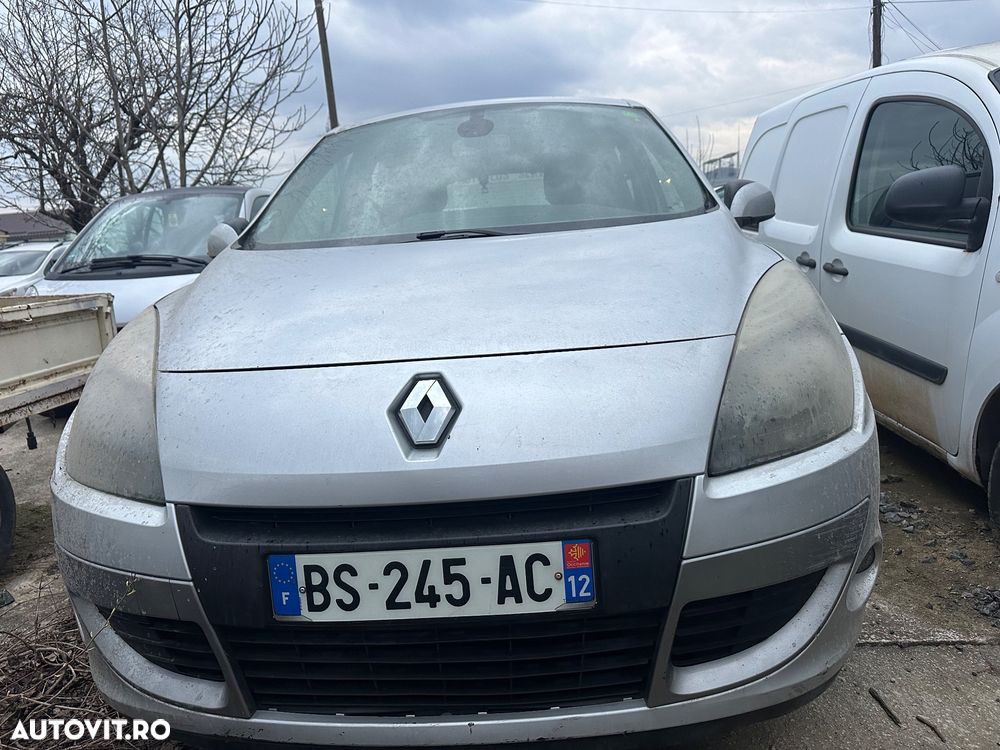 Dezmembrez Renault Scenic - 1
