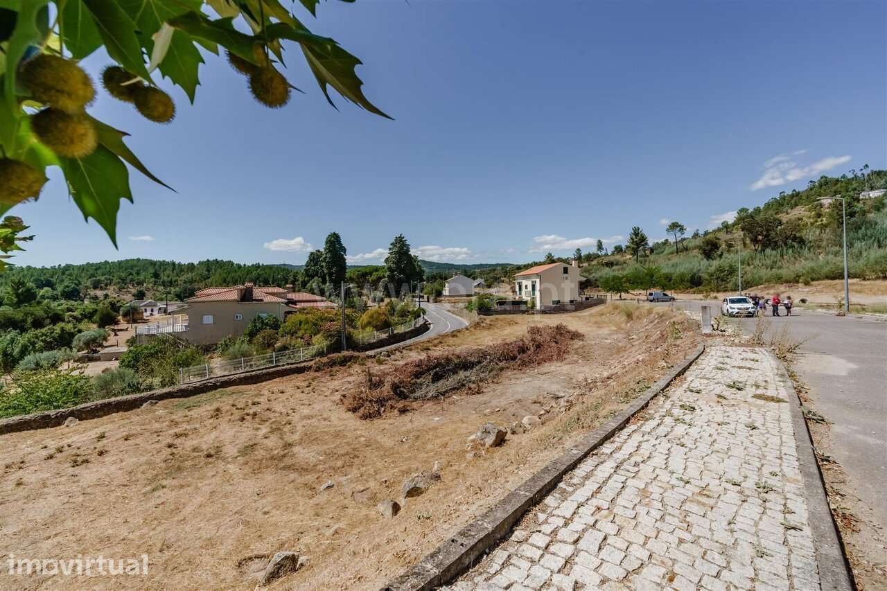 Lote / Fundão, Capinha - Grande imagem: 3/10