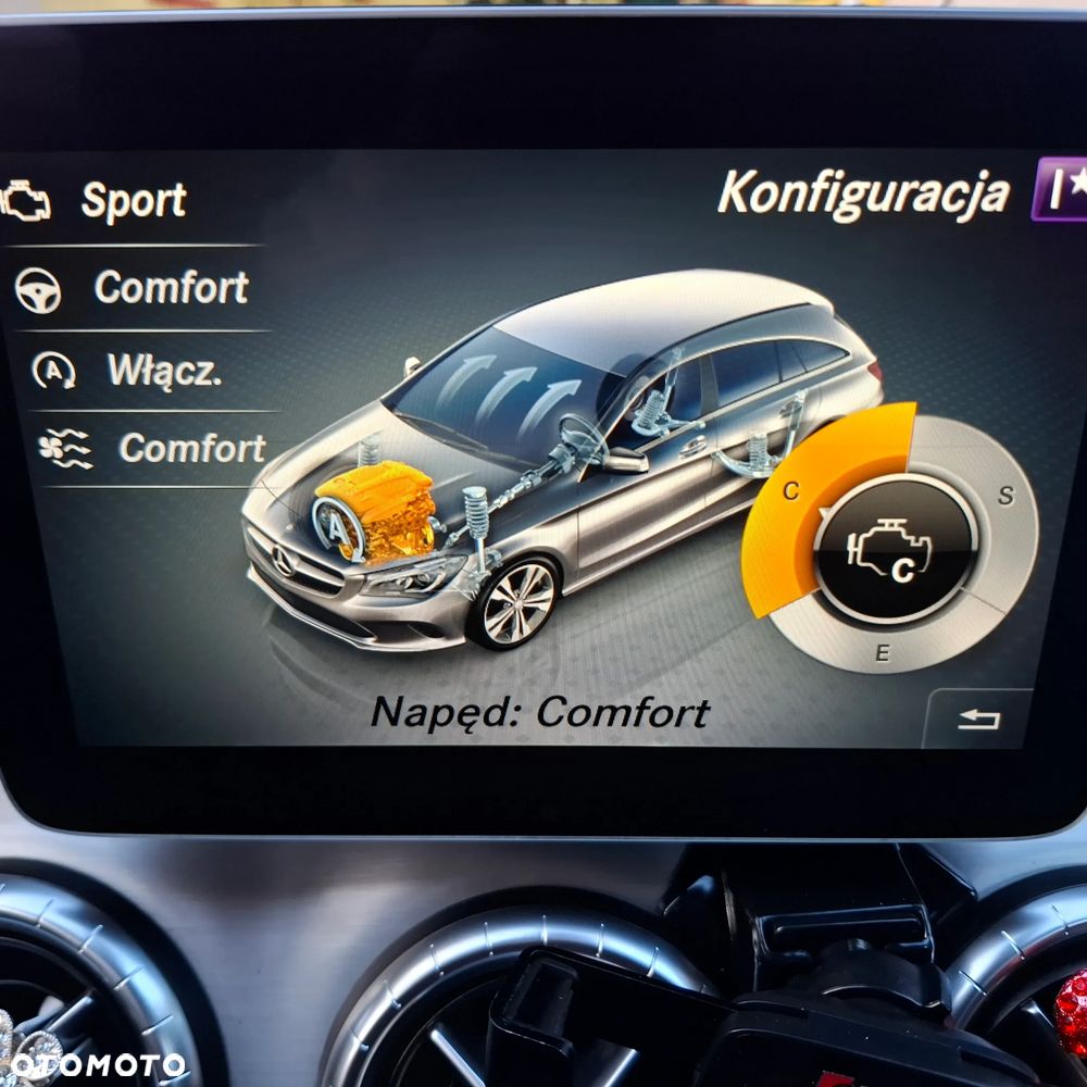 Mercedes-Benz CLA 200 AMG Line - 18