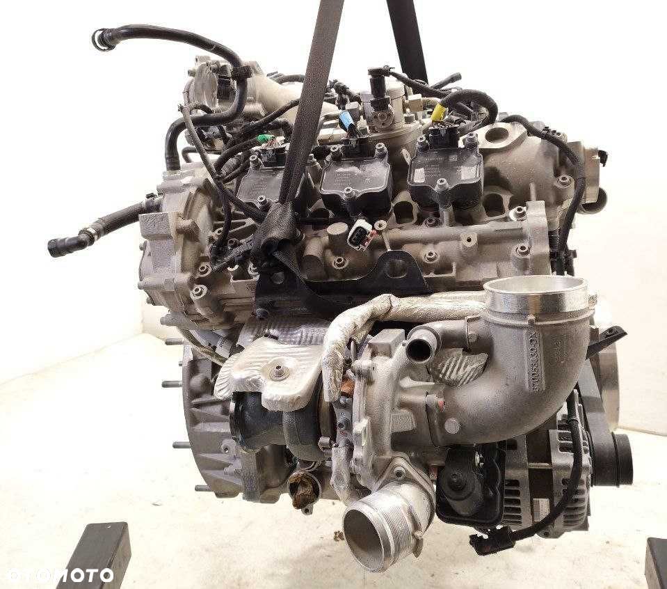 Silnik 3.0 L Nettuno 90 z Maserati MC20 Cielo 2023 - 8
