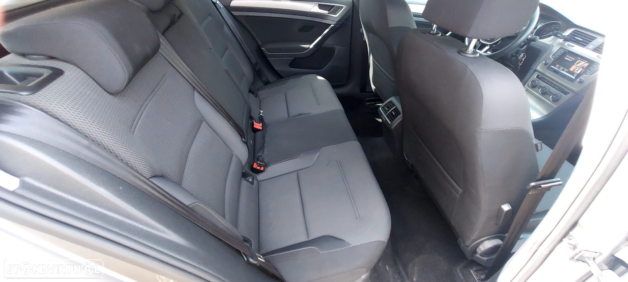 VW Golf Variant 1.6 TDi BlueMotion Confortline - 11