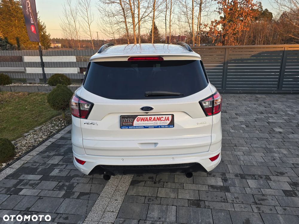 Ford Kuga 1.5 EcoBoost 2x4 ST-Line - 17