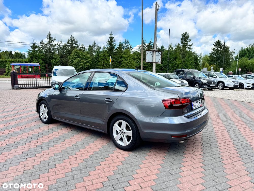 Volkswagen Jetta 2.0 TDI DPF BMT Highline - 5