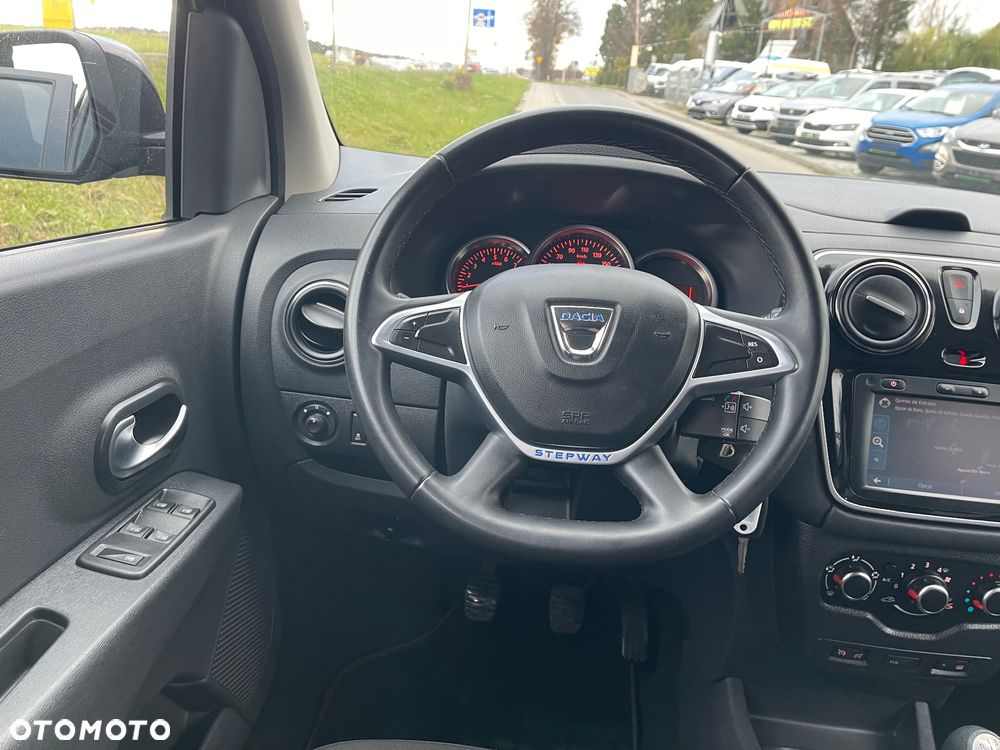 Dacia Lodgy dCi 110 Stepway Celebration - 14