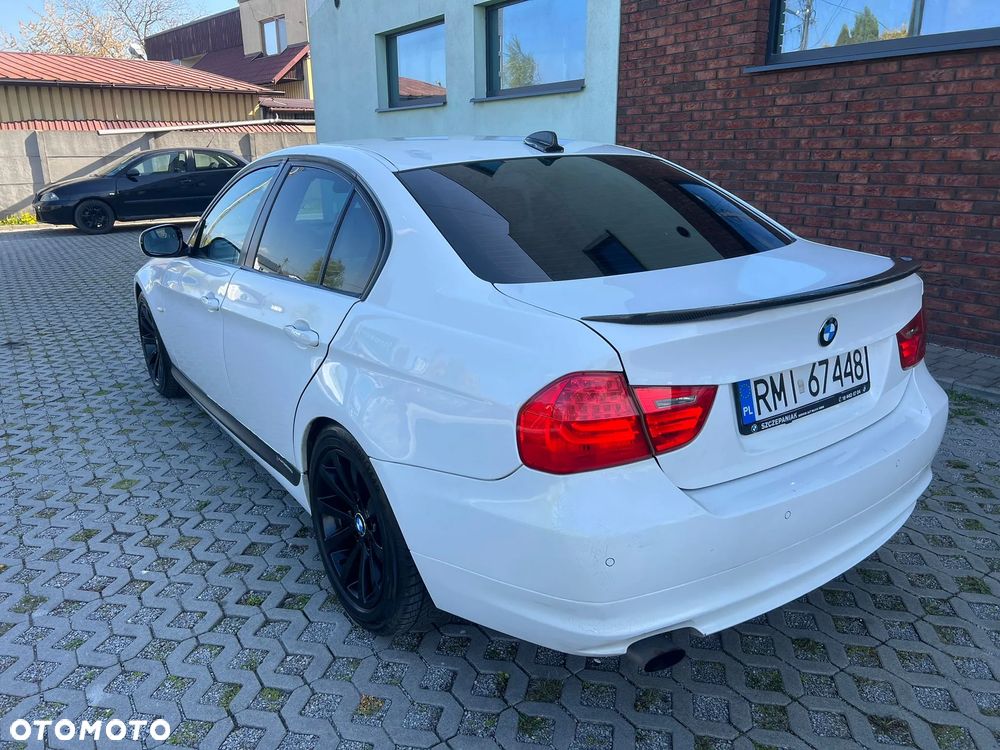 BMW Seria 3 318i - 20