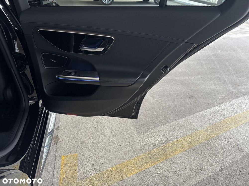 Mercedes-Benz Klasa C - 23