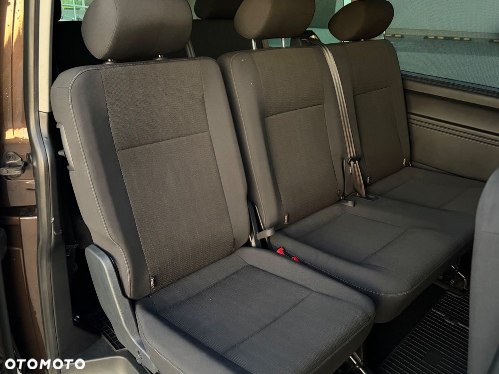 Volkswagen Caravelle - 14